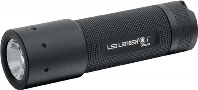 LED-Taschenlampe i² 105 lm 3xAAA Microzellen 170m LED LENSER LED-Taschenlampe i² 105 lm 3xAAA Microzellen 170m LED LENSER