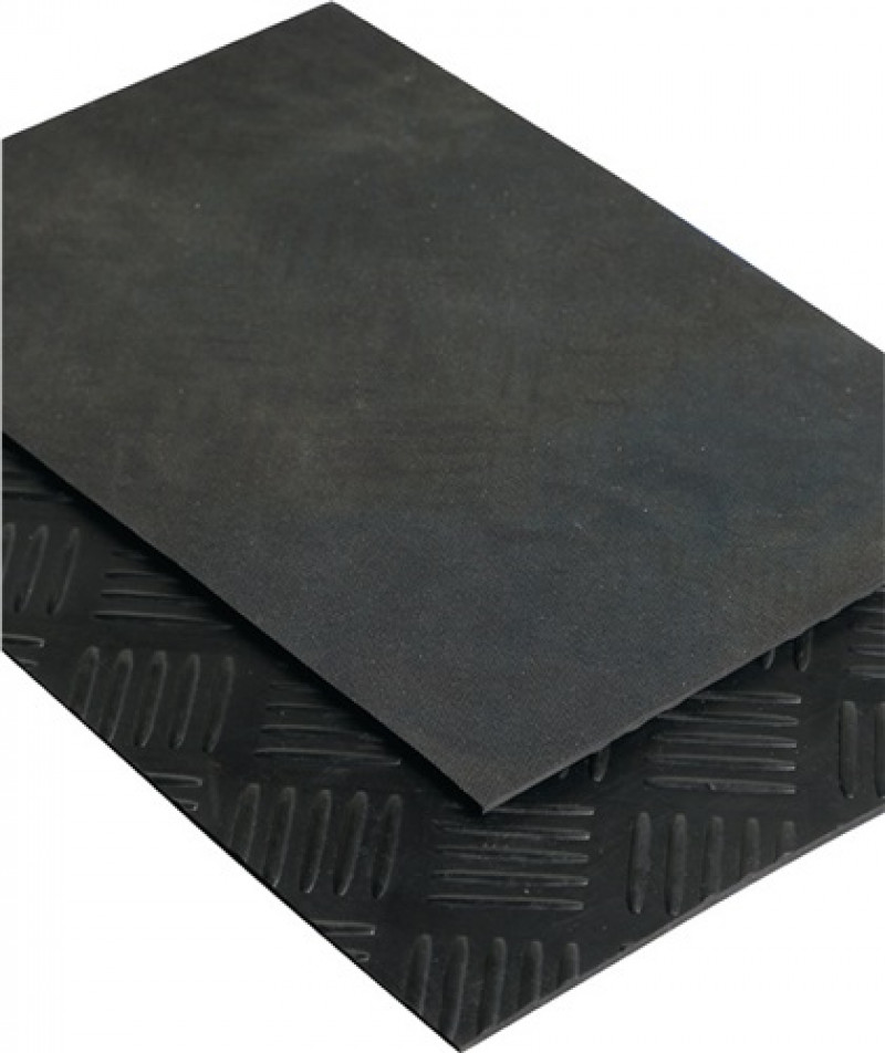 Hammerschlagmatte B.1,40m L.10m D.3mm NR/SBR Rl.MÖLLER Hammerschlagmatte B.1,40m L.10m D.3mm NR/SBR Rl.MÖLLER